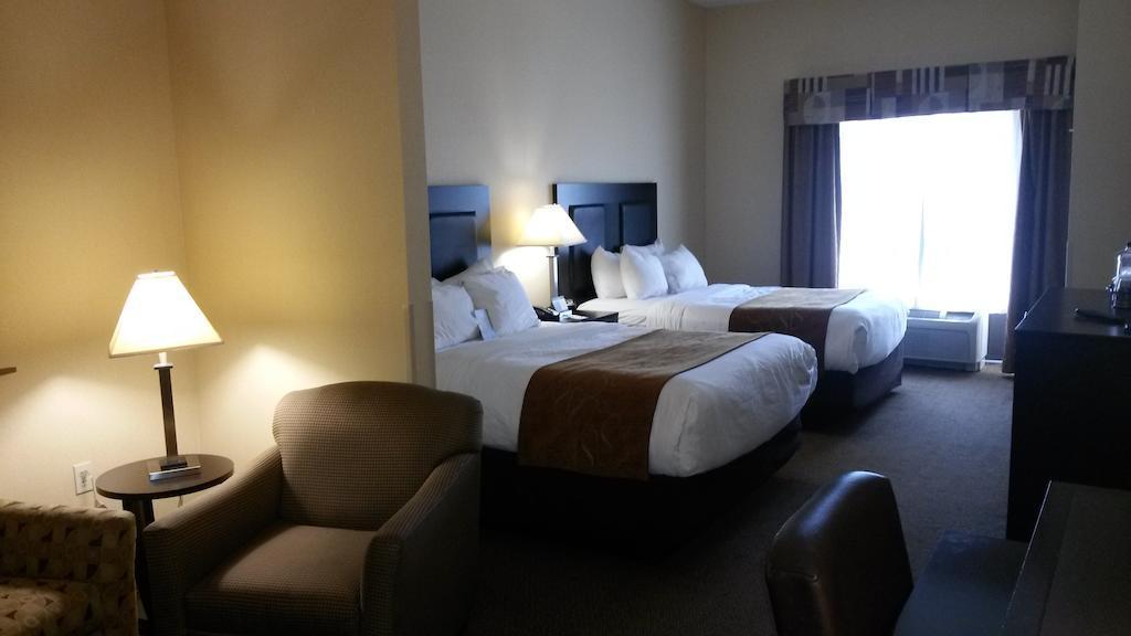 Comfort Suites Oshkosh Exterior foto