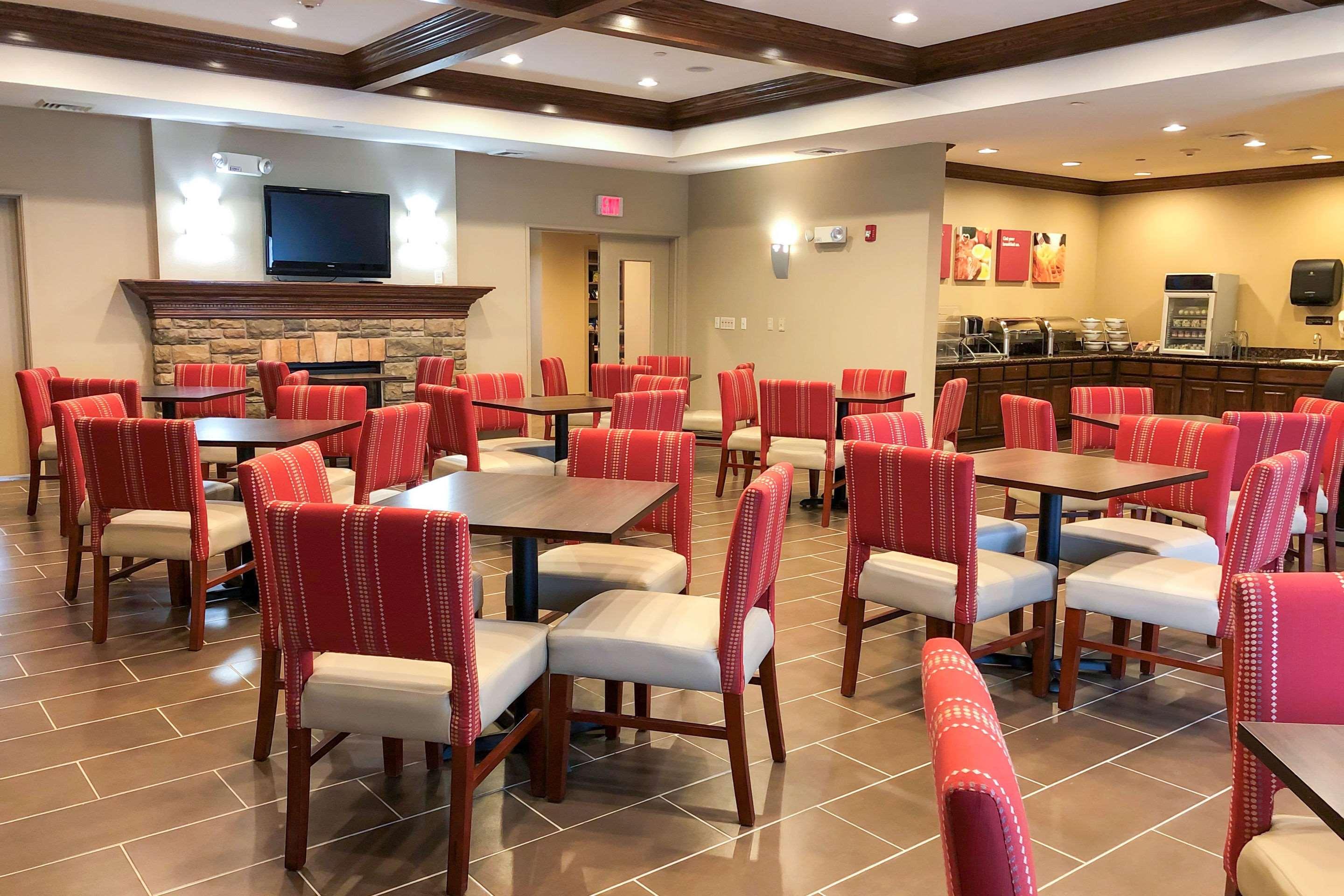 Comfort Suites Oshkosh Exterior foto